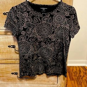 Wrinkle free dressy t shirt